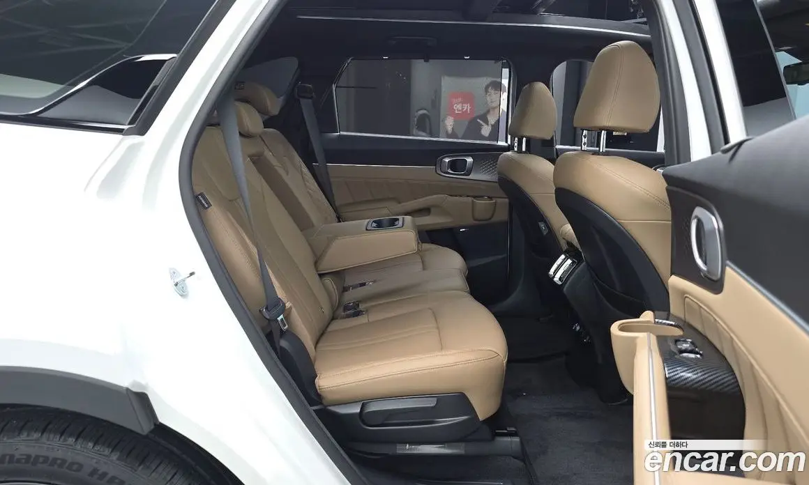 Kia Sorento 2025 1.6 автомат (гидро), фото 17 Kia Sorento 2025 1.6 автомат (гидро), фото 17
