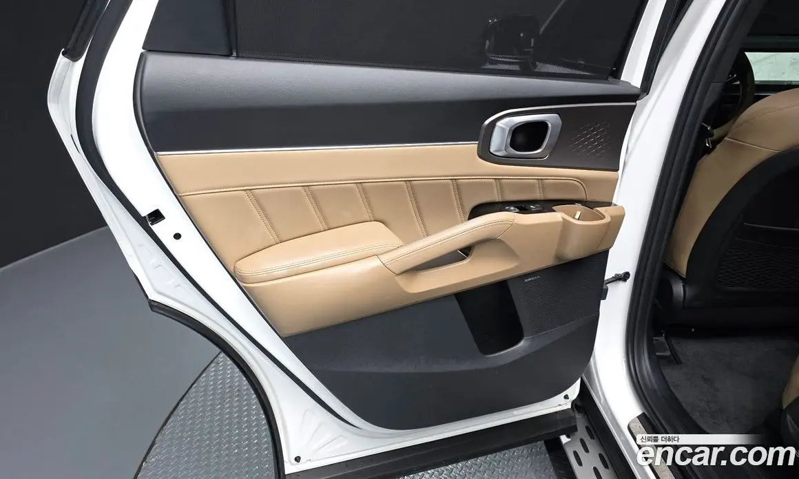 Kia Sorento 2025 1.6 автомат (гидро), фото 15 Kia Sorento 2025 1.6 автомат (гидро), фото 15