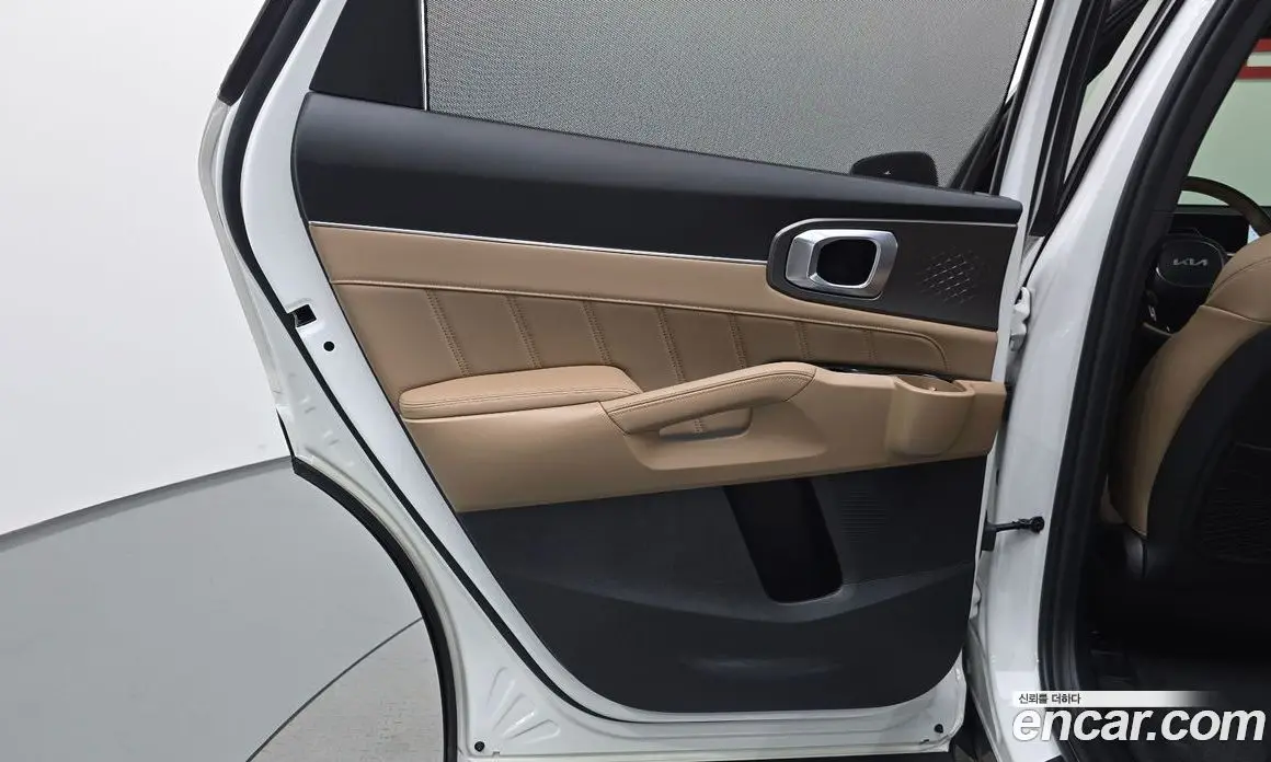 Kia Sorento 2025 1.6 автомат (гидро), фото 14 Kia Sorento 2025 1.6 автомат (гидро), фото 14