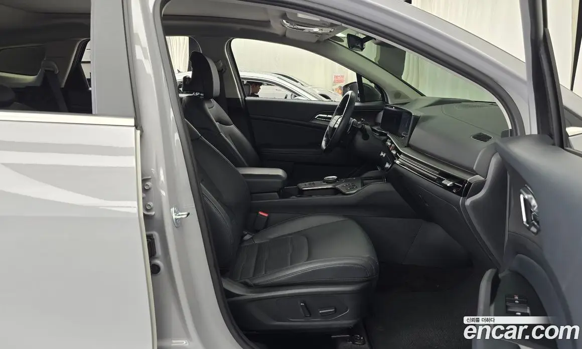 Kia Sportage 2025 1.6 автомат (гидро), фото 16 Kia Sportage 2025 1.6 автомат (гидро), фото 16