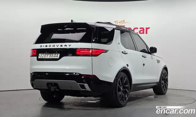 Land Rover Discovery 2017 3.0 автомат (гидро), миниатюра 2