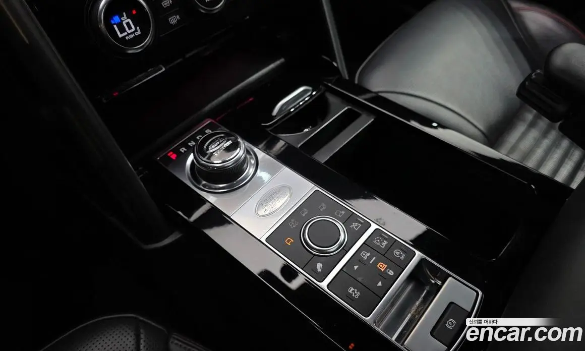 Land Rover Discovery 2017 3.0 автомат (гидро), фото 12