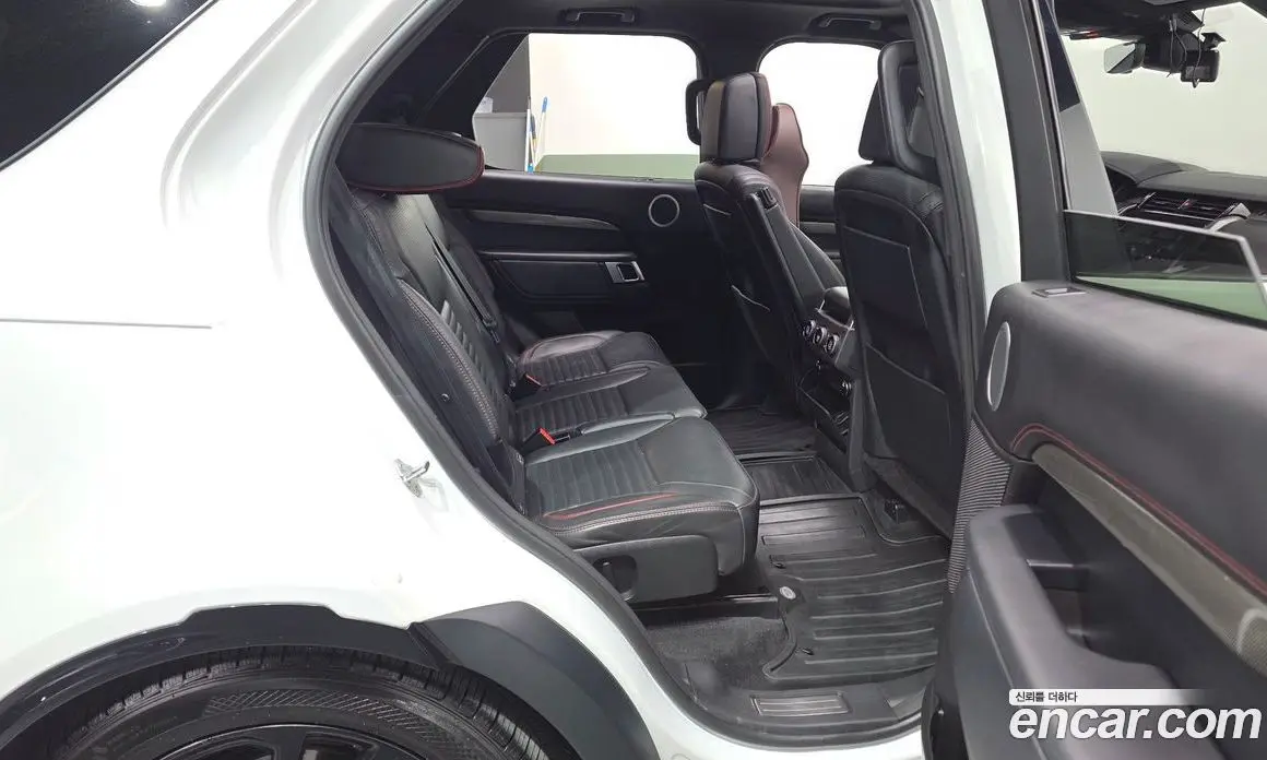 Land Rover Discovery 2017 3.0 автомат (гидро), фото 17