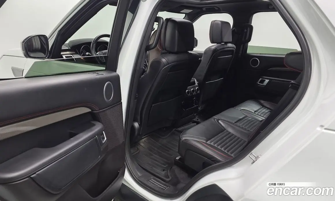 Land Rover Discovery 2017 3.0 автомат (гидро), фото 18