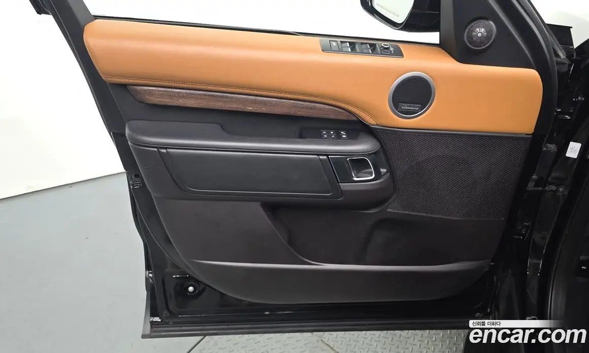 Land Rover Discovery 2017 3.0 автомат (гидро), фото 14 Land Rover Discovery 2017 3.0 автомат (гидро), фото 14