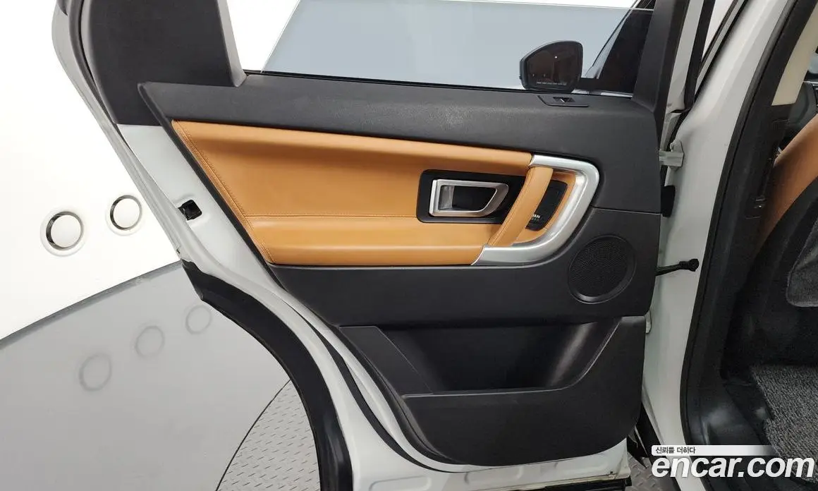 Land Rover Discovery Sport 2018 2.0 автомат (гидро), фото 15