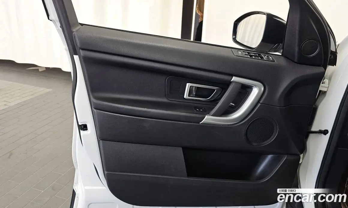 Land Rover Discovery Sport 2018 2.0 автомат (гидро), фото 14 Land Rover Discovery Sport 2018 2.0 автомат (гидро), фото 14