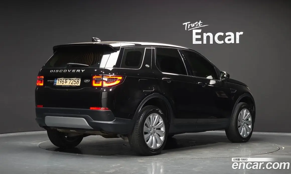 Land Rover Discovery Sport 2020 2.0 автомат (гидро), фото 2 Land Rover Discovery Sport 2020 2.0 автомат (гидро), фото 2