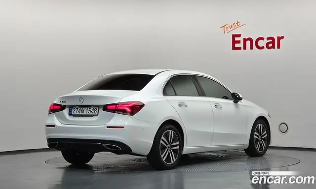 Mercedes-Benz A-Class 2022 2.0 автомат (гидро), миниатюра 2