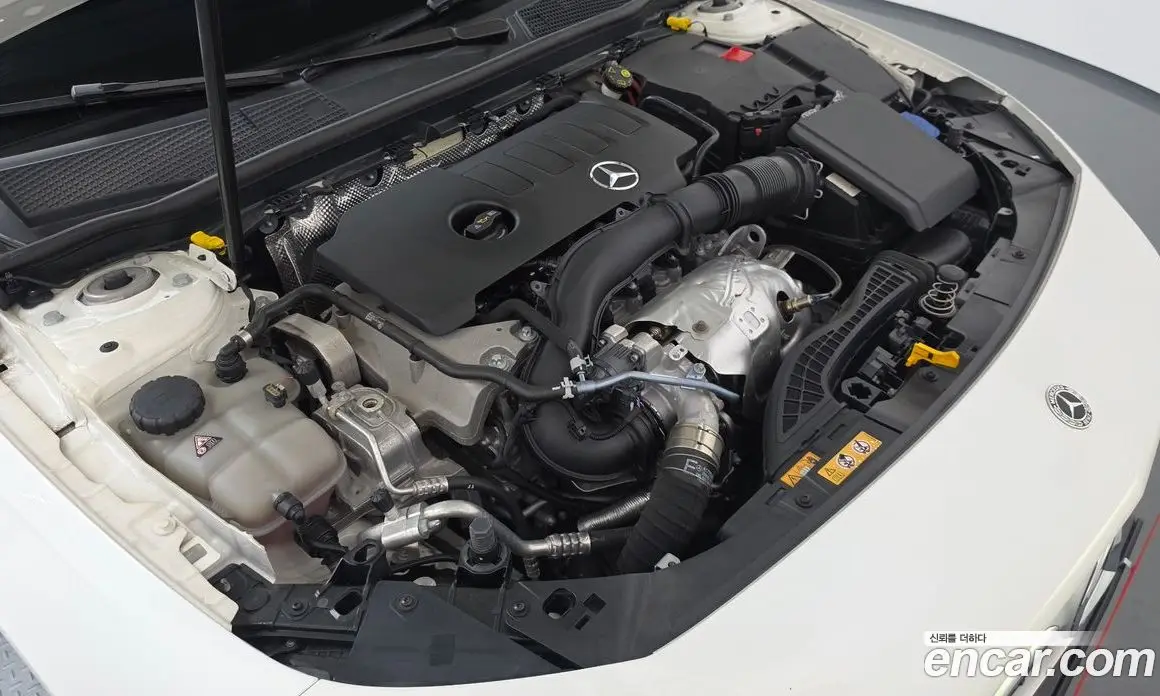Mercedes-Benz A-Class 2022 2.0 автомат (гидро), фото 6