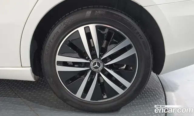 Mercedes-Benz A-Class 2022 2.0 автомат (гидро), миниатюра 7