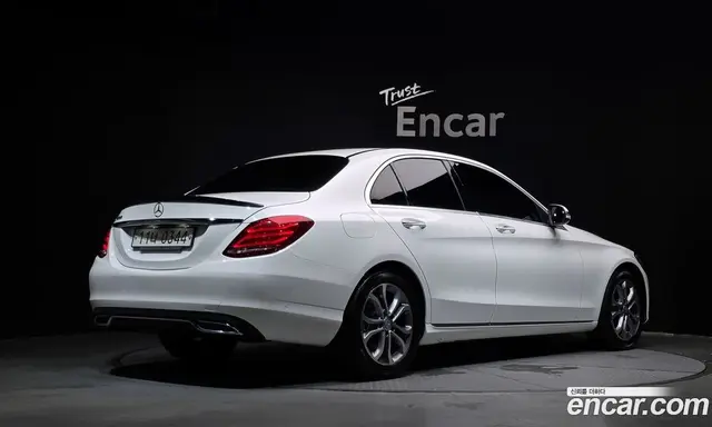 Mercedes-Benz C-Class 2016 2.0 автомат (гидро), миниатюра 2 Mercedes-Benz C-Class 2016 2.0 автомат (гидро), миниатюра 2