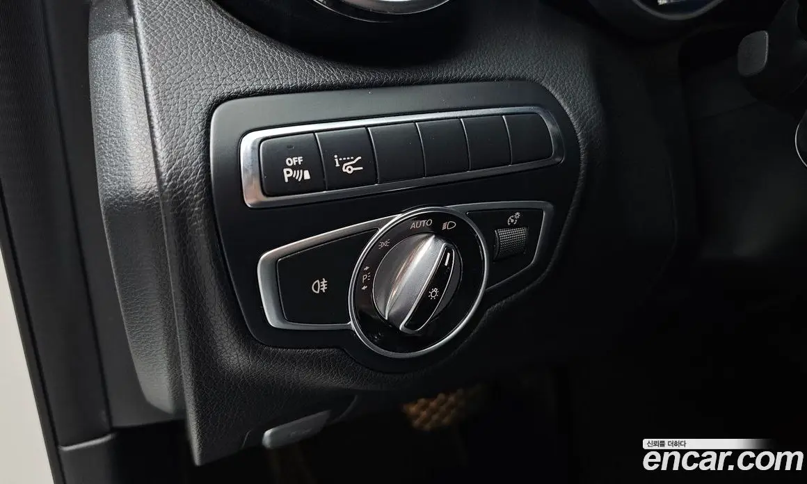 Mercedes-Benz C-Class 2016 2.0 автомат (гидро), фото 18 Mercedes-Benz C-Class 2016 2.0 автомат (гидро), фото 18