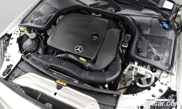 Mercedes-Benz C-Class 2020 2.0 автомат (гидро), миниатюра 6