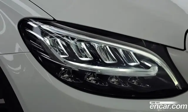 Mercedes-Benz C-Class 2020 2.0 автомат (гидро), миниатюра 8