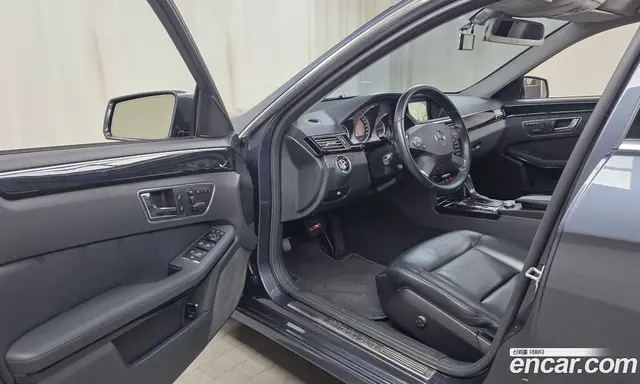 Mercedes-Benz E-Class 2011 2.1 автомат (гидро), миниатюра 12