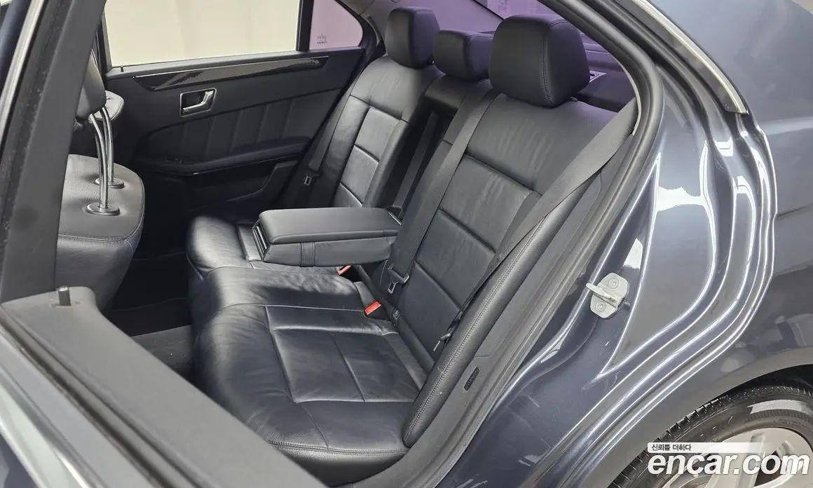 Mercedes-Benz E-Class 2011 2.1 автомат (гидро), фото 17 Mercedes-Benz E-Class 2011 2.1 автомат (гидро), фото 17