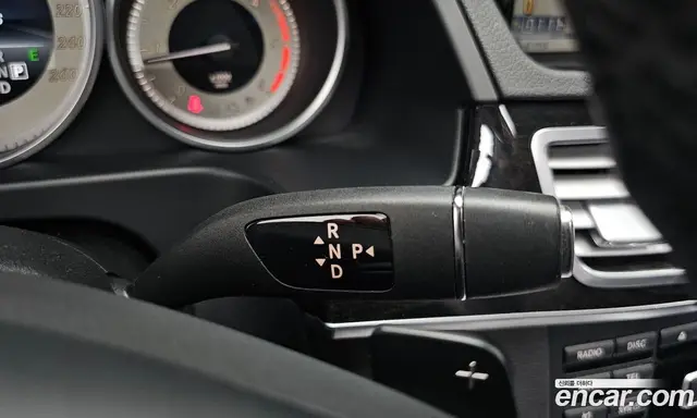 Mercedes-Benz E-Class 2015 2.1 автомат (гидро), миниатюра 11