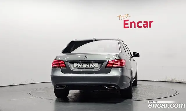 Mercedes-Benz E-Class 2015 2.1 автомат (гидро), миниатюра 3