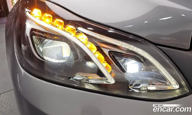 Mercedes-Benz E-Class 2015 2.1 автомат (гидро), миниатюра 7