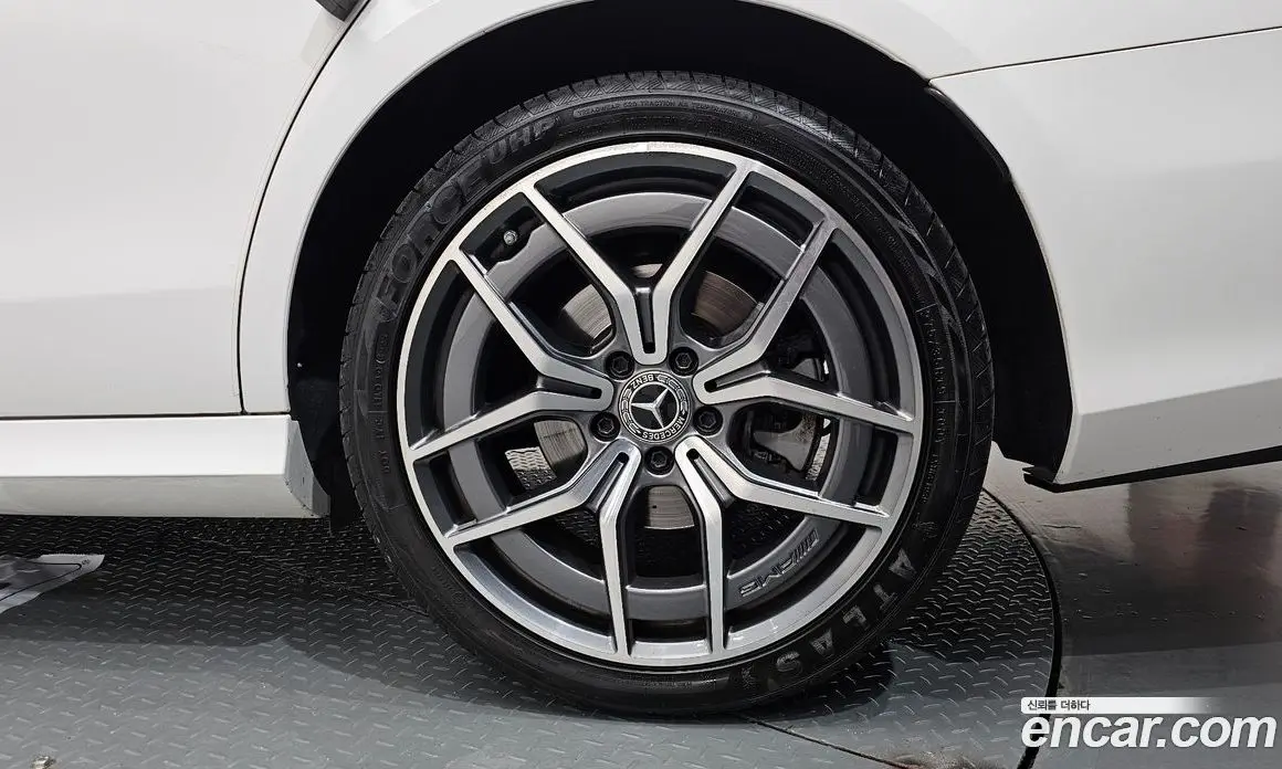 Mercedes-Benz E-Class 2020 1.9 автомат (гидро), фото 7 Mercedes-Benz E-Class 2020 1.9 автомат (гидро), фото 7