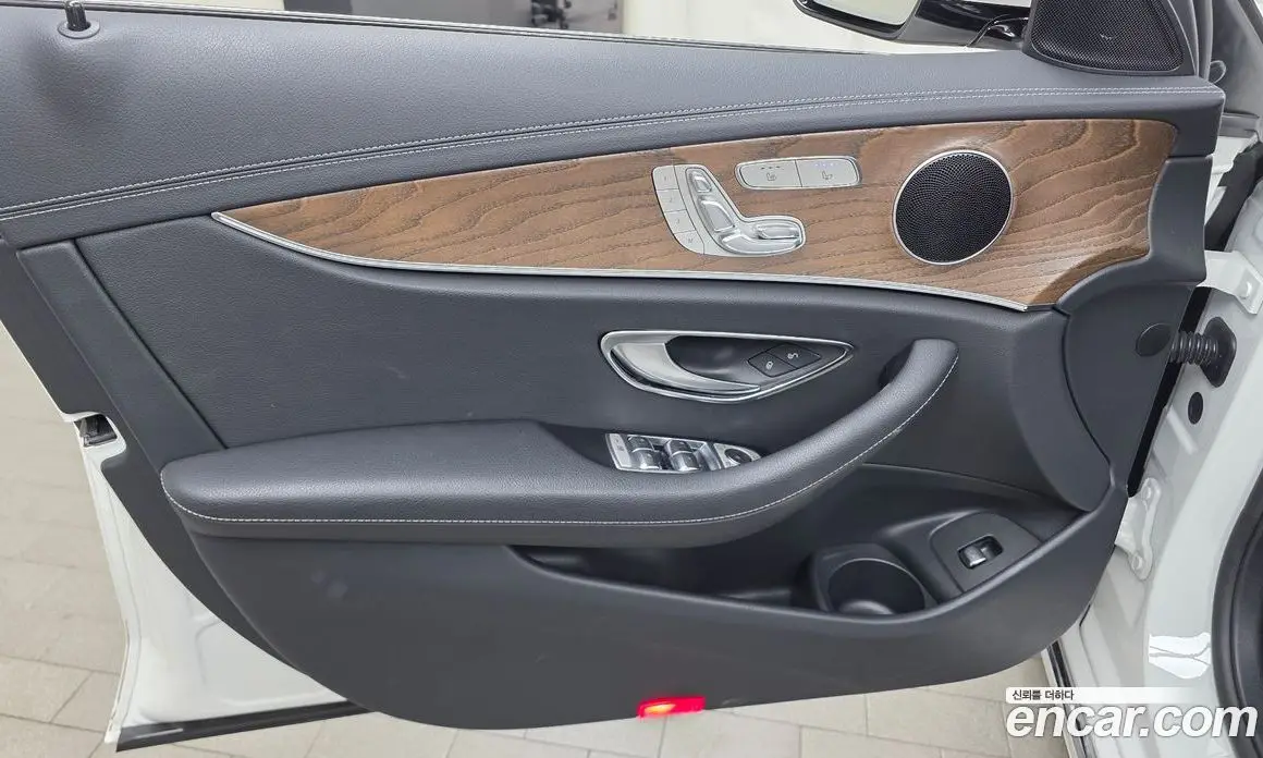 Mercedes-Benz E-Class 2022 2.0 автомат (гидро), фото 13 Mercedes-Benz E-Class 2022 2.0 автомат (гидро), фото 13