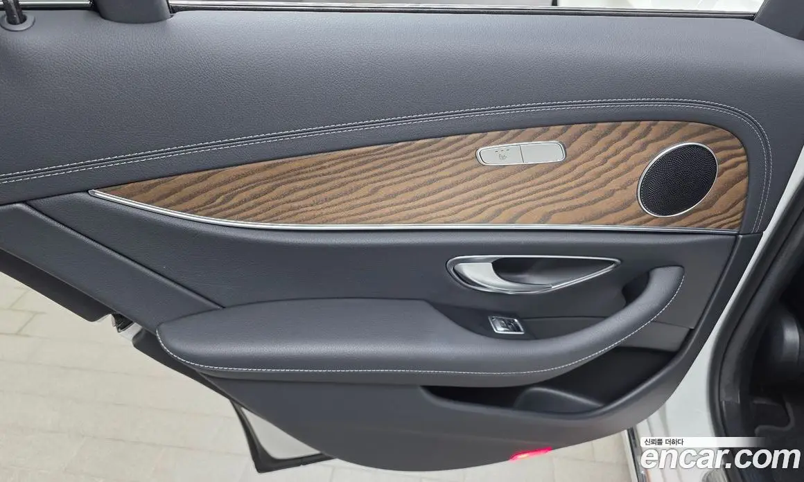 Mercedes-Benz E-Class 2022 2.0 автомат (гидро), фото 14 Mercedes-Benz E-Class 2022 2.0 автомат (гидро), фото 14