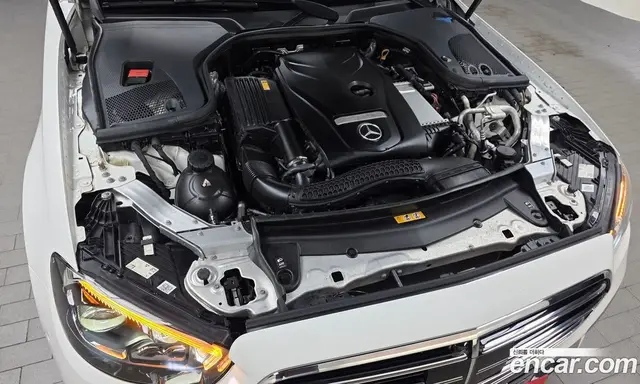 Mercedes-Benz E-Class 2022 2.0 автомат (гидро), миниатюра 5 Mercedes-Benz E-Class 2022 2.0 автомат (гидро), миниатюра 5