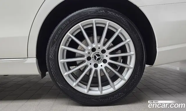Mercedes-Benz E-Class 2022 2.0 автомат (гидро), миниатюра 6 Mercedes-Benz E-Class 2022 2.0 автомат (гидро), миниатюра 6