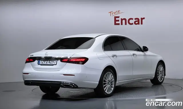 Mercedes-Benz E-Class 2022 2.0 автомат (гидро), миниатюра 2 Mercedes-Benz E-Class 2022 2.0 автомат (гидро), миниатюра 2
