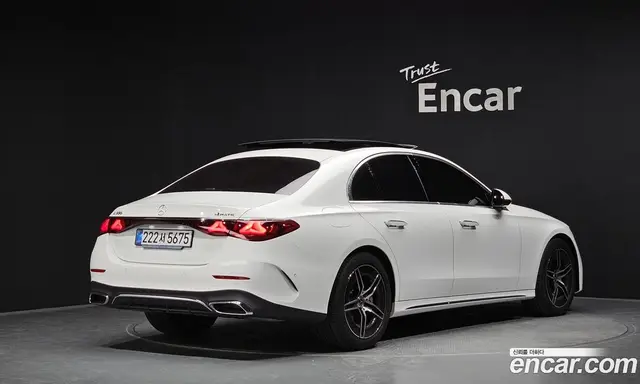 Mercedes-Benz E-Class 2026 2.0 автомат (гидро), миниатюра 2 Mercedes-Benz E-Class 2026 2.0 автомат (гидро), миниатюра 2