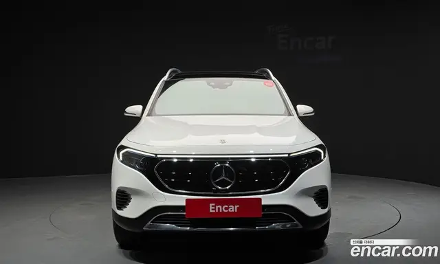 Mercedes-Benz EQB 2022 0.2 автомат (гидро), миниатюра 3