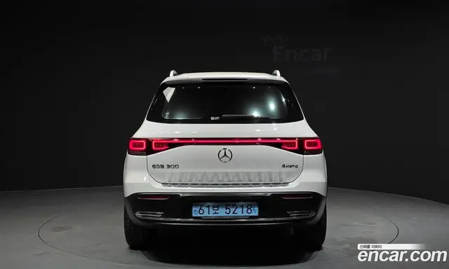 Mercedes-Benz EQB 2022 0.2 автомат (гидро), миниатюра 4