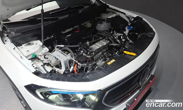 Mercedes-Benz EQB 2022 0.2 автомат (гидро), миниатюра 6