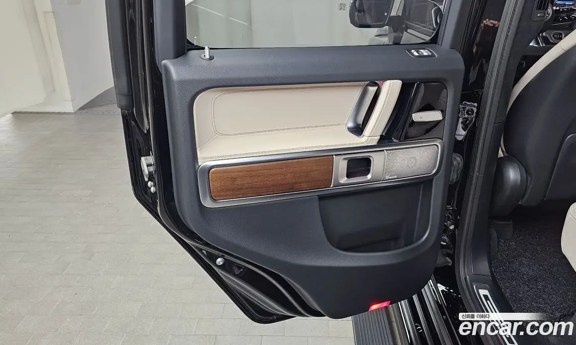 Mercedes-Benz G-Class 2025 3.0 автомат (гидро), фото 15