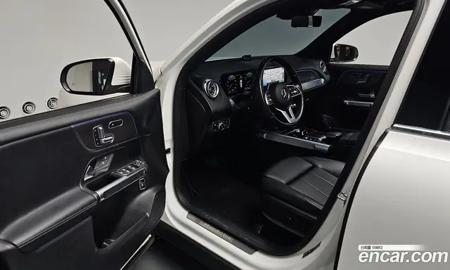 Mercedes-Benz GLB-Class 2021 2.0 автомат (гидро), миниатюра 12