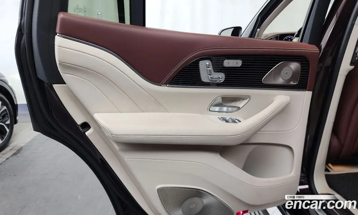 Mercedes-Benz GLS-Class 2023 4.0 автомат (гидро), фото 15