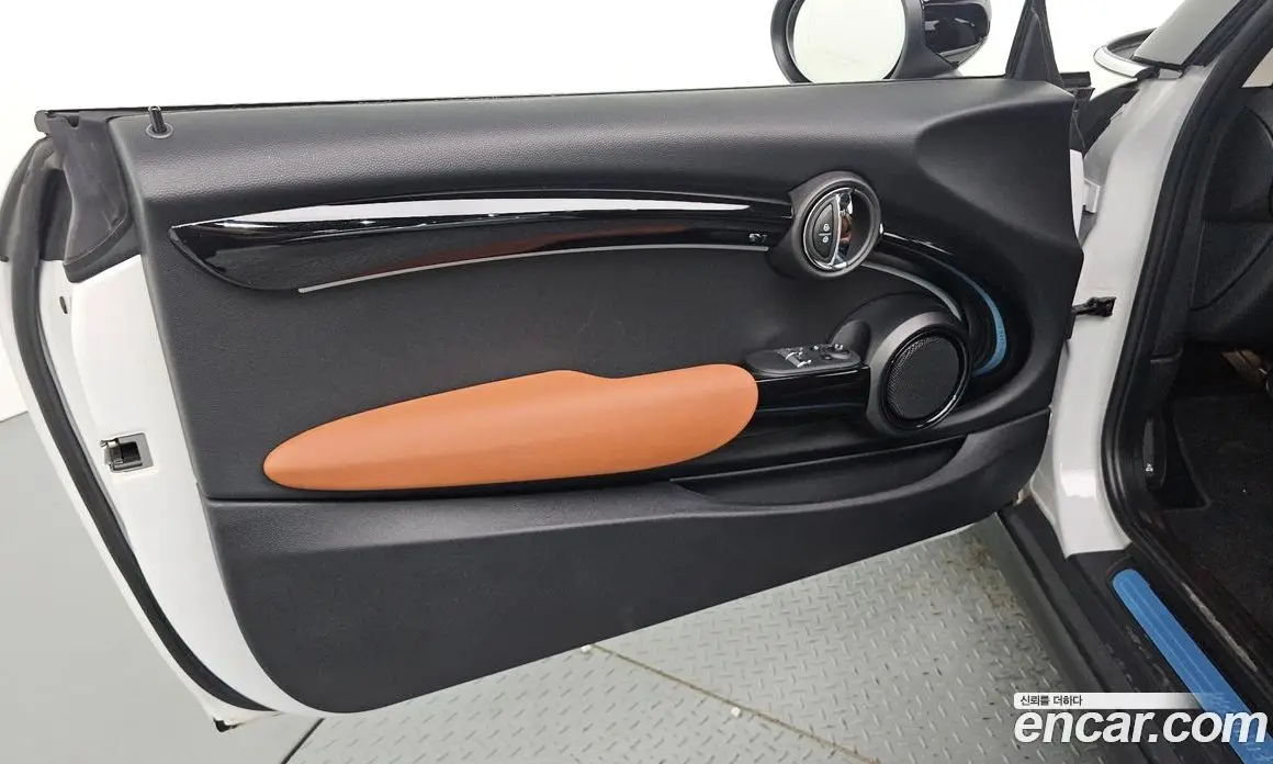 Mini Cooper 2023 2.0 автомат (гидро), фото 14