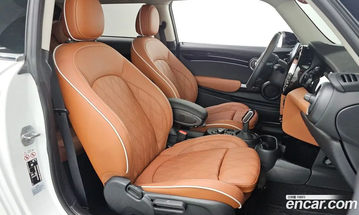 Mini Cooper 2023 2.0 автомат (гидро), фото 16