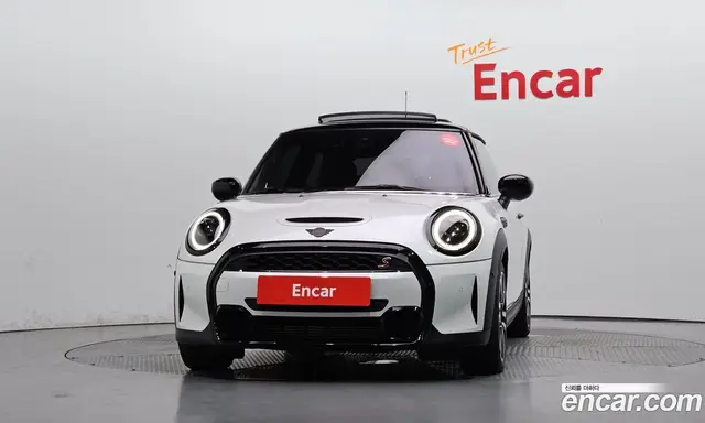 Mini Cooper 2023 2.0 автомат (гидро), миниатюра 3
