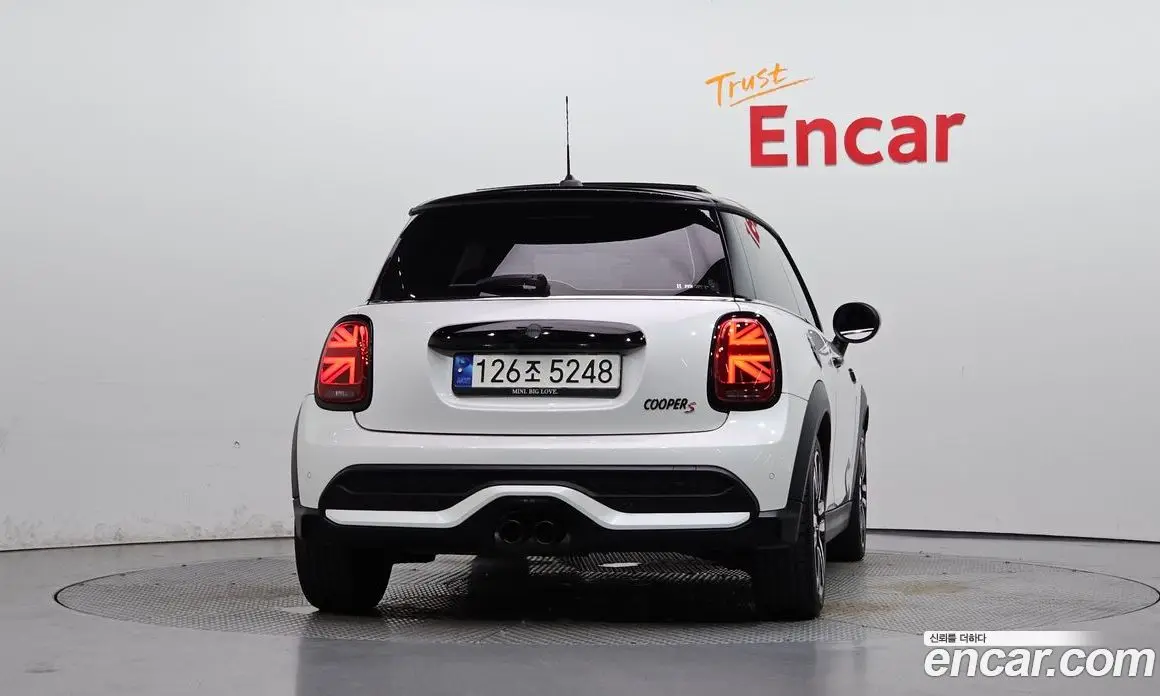 Mini Cooper 2023 2.0 автомат (гидро), фото 4