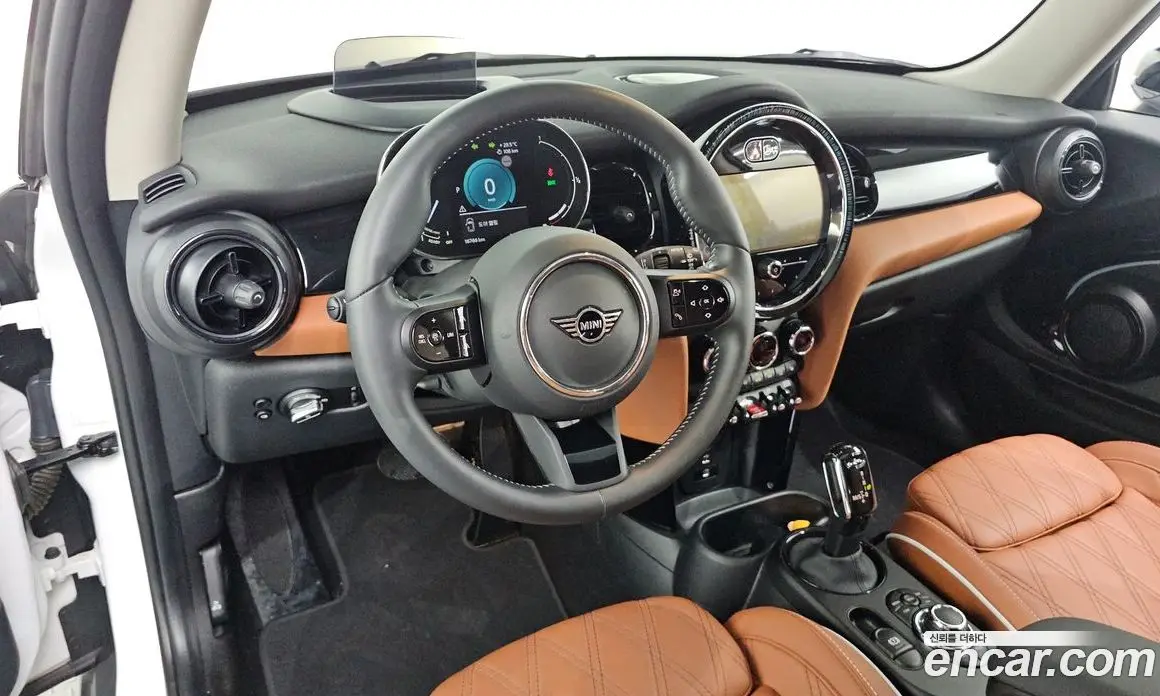 Mini Cooper 2023 2.0 автомат (гидро), фото 10