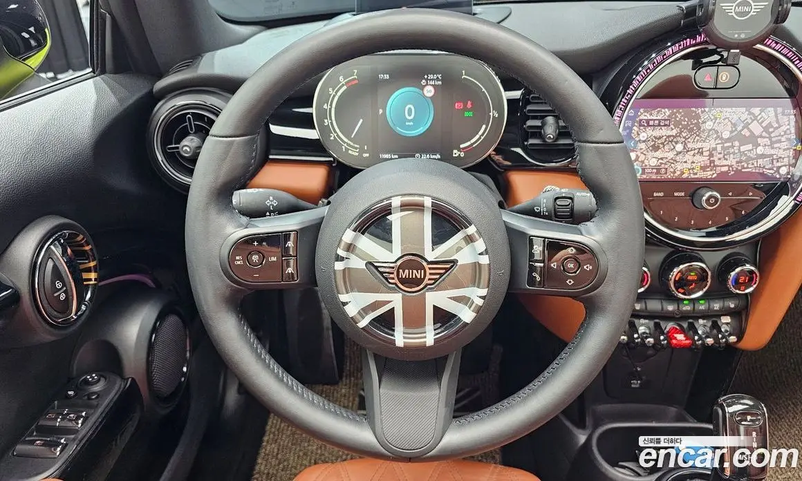 Mini Cooper Convertible 2021 2.0 автомат (гидро), фото 18 Mini Cooper Convertible 2021 2.0 автомат (гидро), фото 18