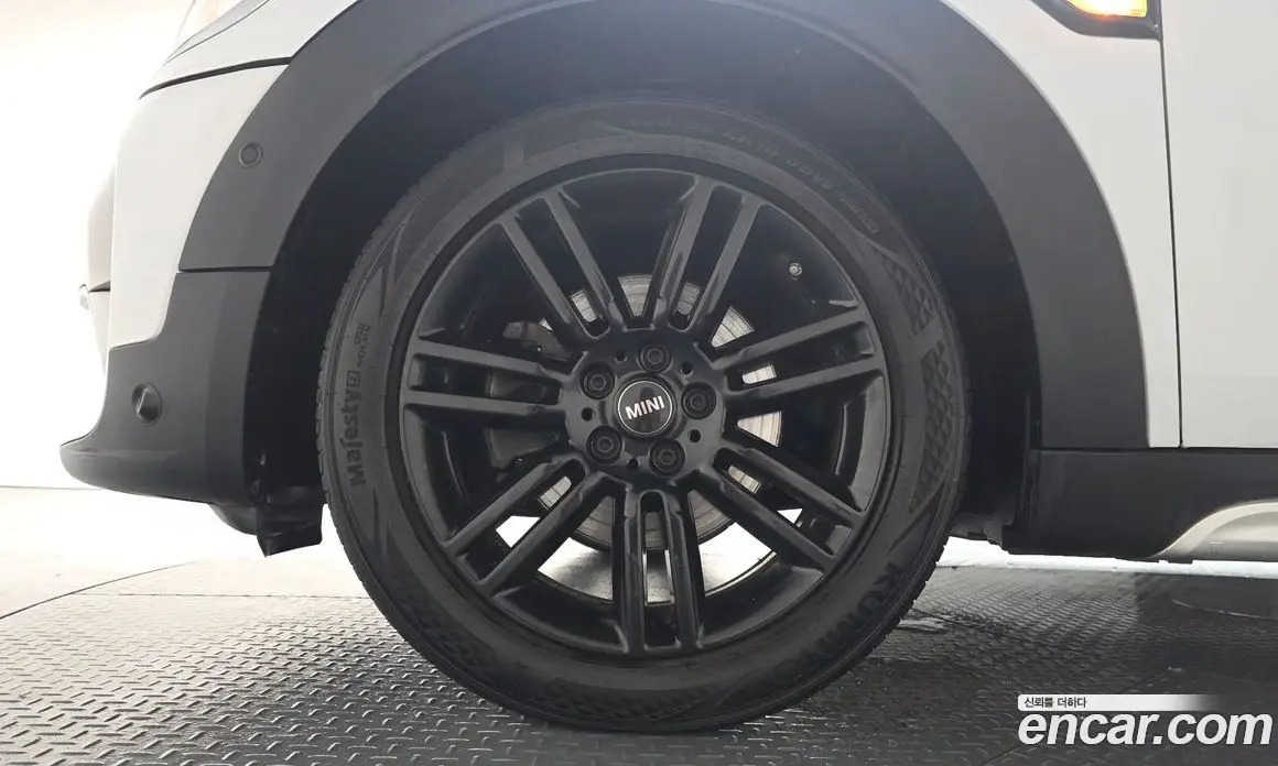 Mini Countryman 2019 1.5 автомат (гидро), фото 4 Mini Countryman 2019 1.5 автомат (гидро), фото 4