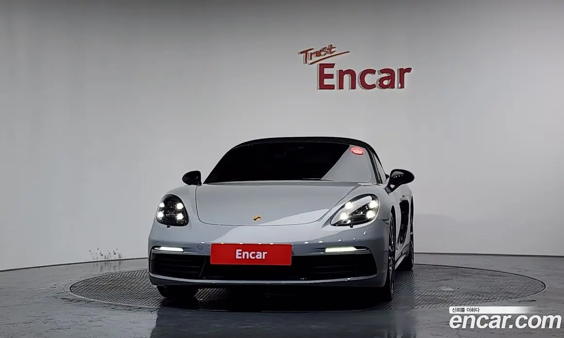 Porsche 718 2017 2.0 автомат (гидро), фото 3 Porsche 718 2017 2.0 автомат (гидро), фото 3