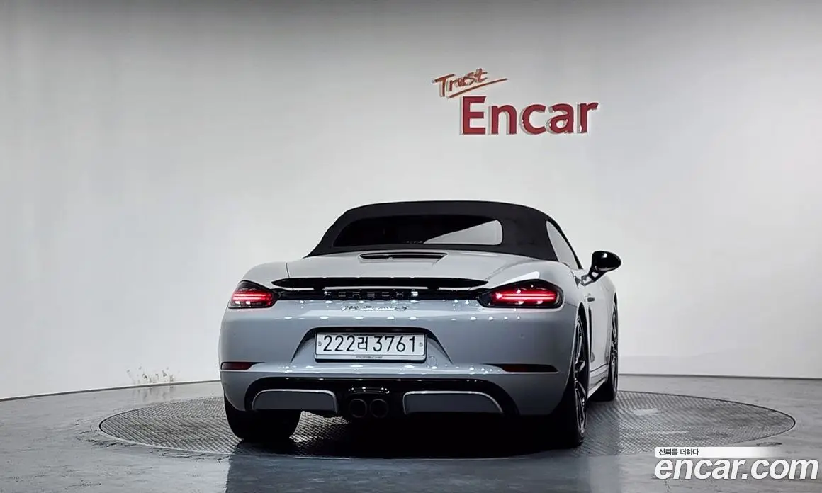 Porsche 718 2017 2.0 автомат (гидро), фото 4 Porsche 718 2017 2.0 автомат (гидро), фото 4