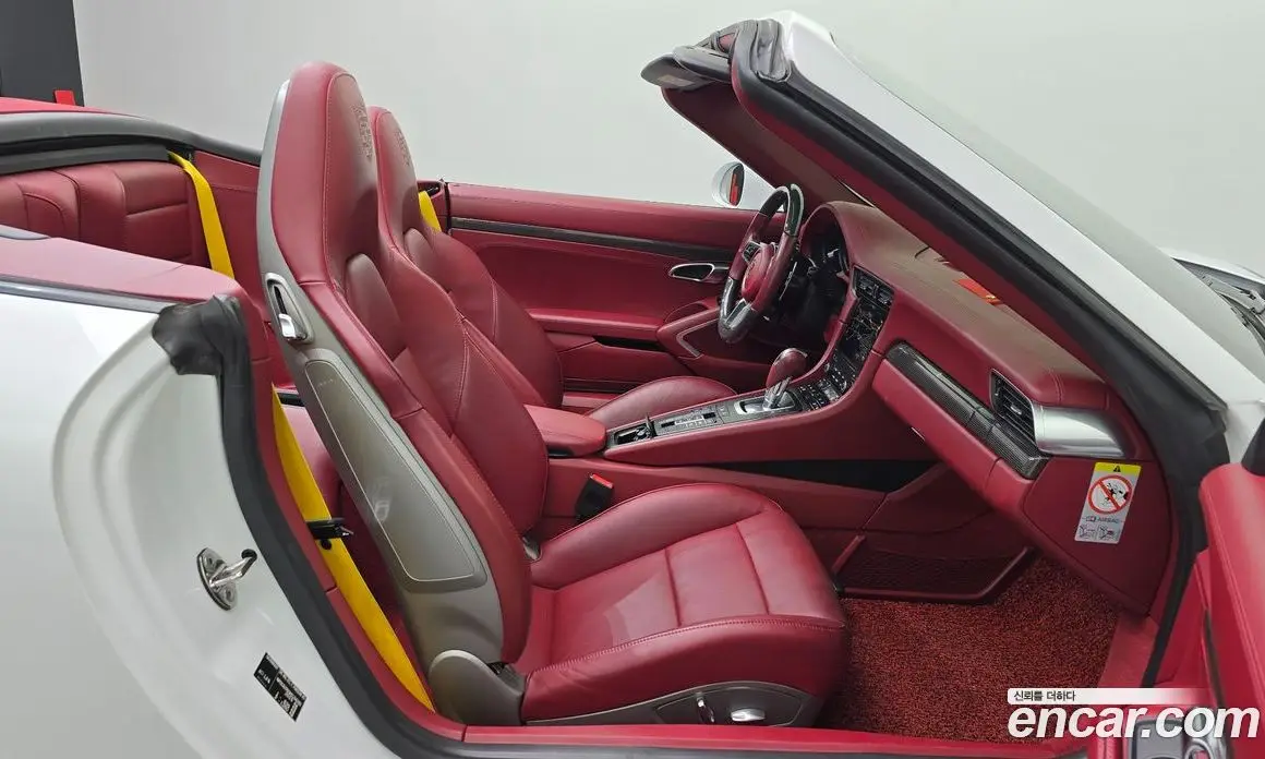 Porsche 911 2017 3.0 автомат (гидро), фото 15 Porsche 911 2017 3.0 автомат (гидро), фото 15