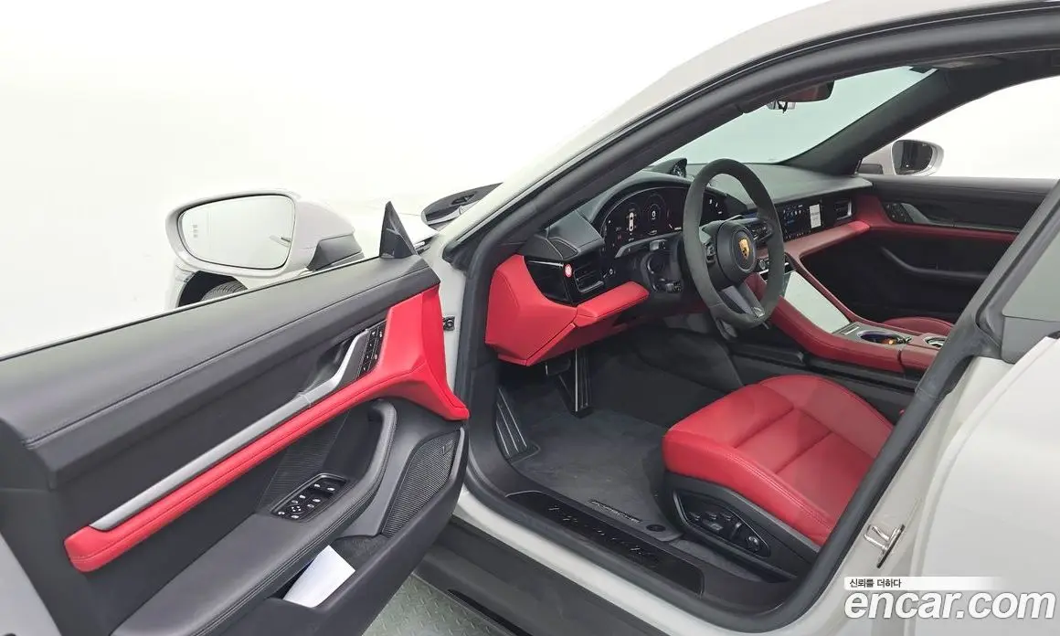 Porsche Taycan 2022 0.1 автомат (гидро), фото 13