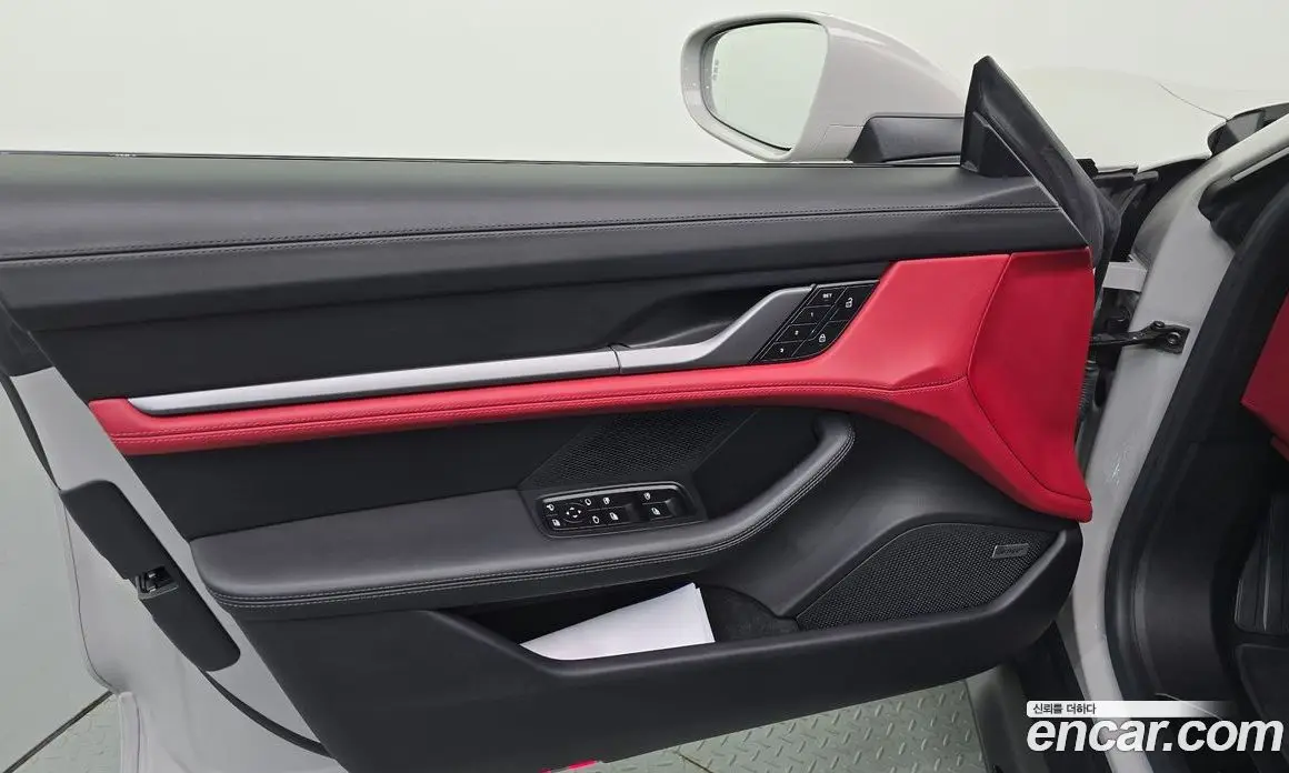 Porsche Taycan 2022 0.1 автомат (гидро), фото 14