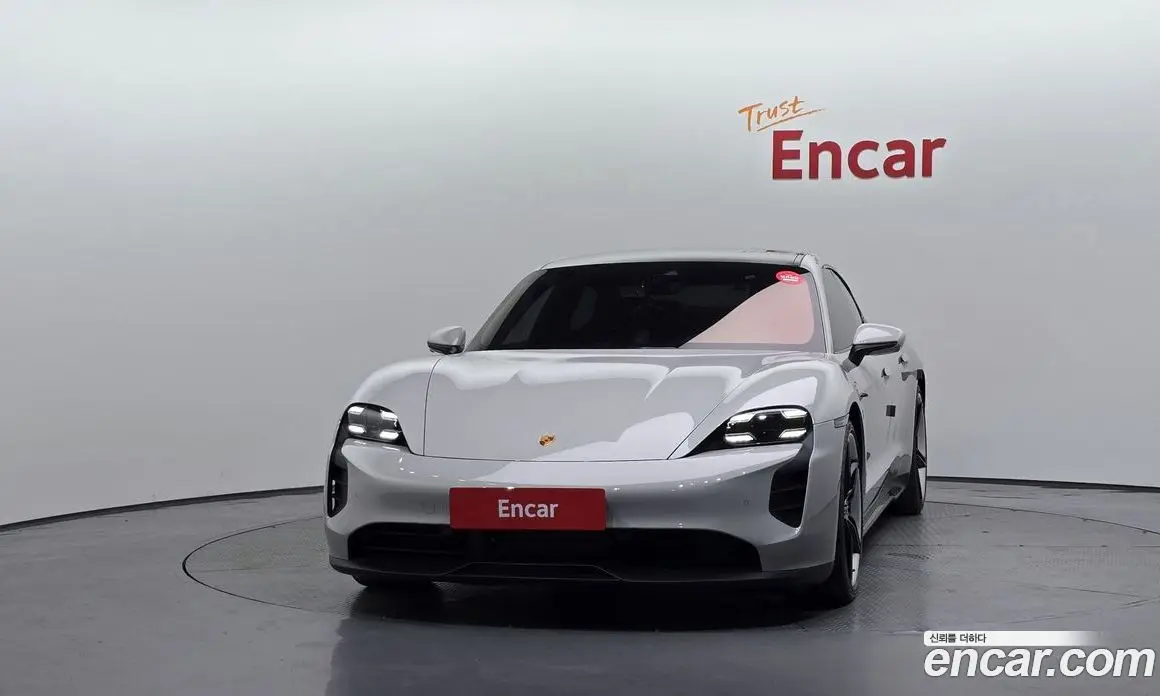 Porsche Taycan 2022 0.1 автомат (гидро), фото 3